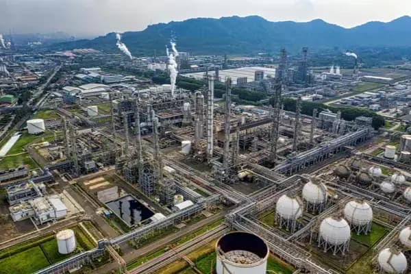 Oil & Gas, Refinery